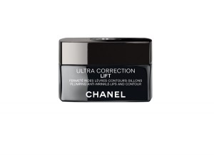 CHANEL - Ultra Correction Lift 