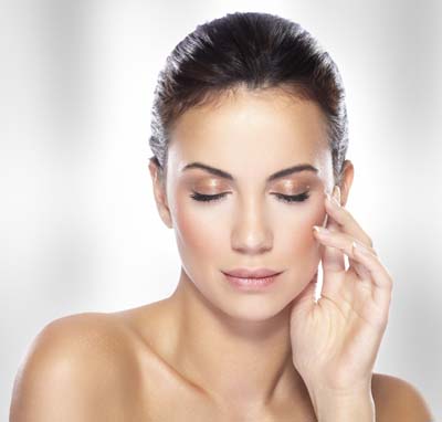 62% des femmes françaises utilisent un soin de visage - Anti Age